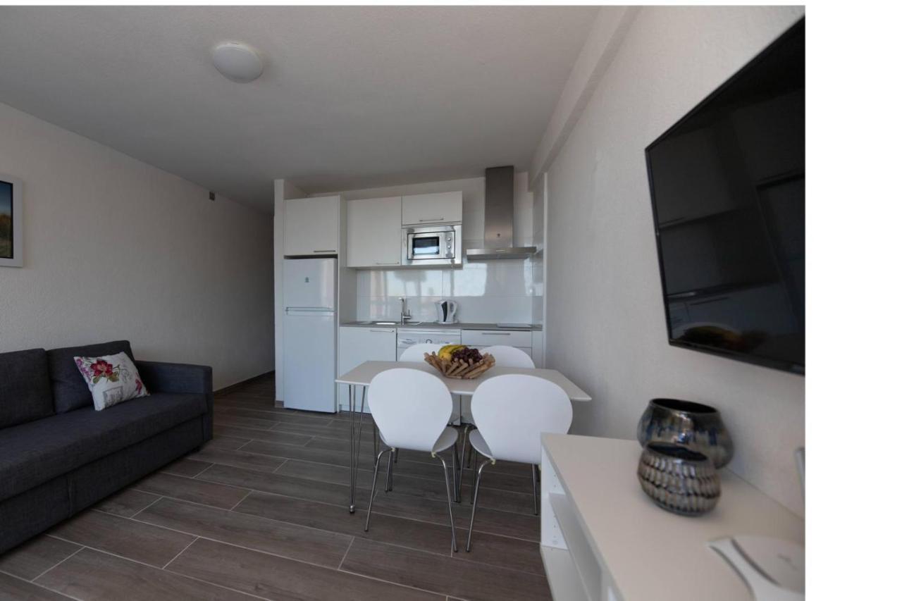 Modern Apartment With Pool And Wifi Playa Feñabe 外观 照片