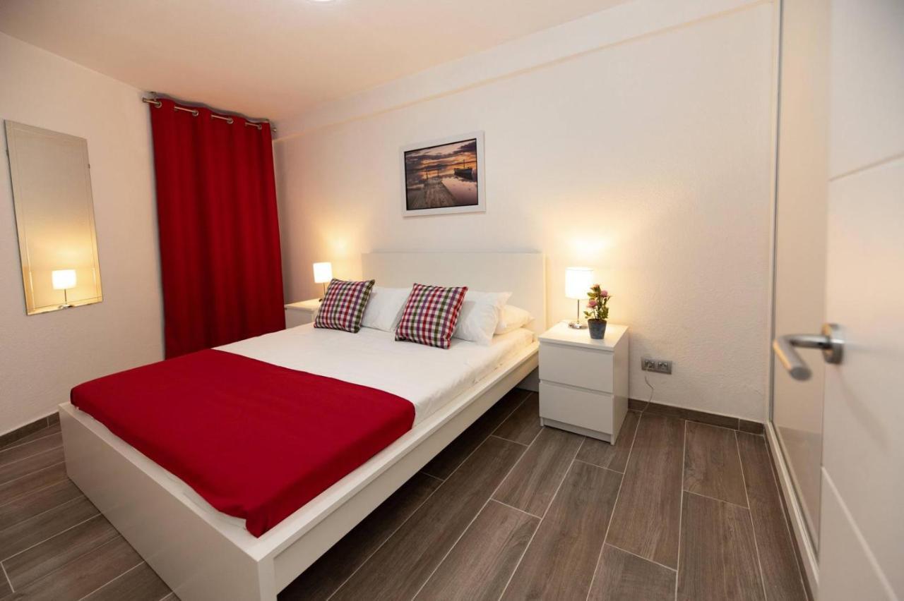 Modern Apartment With Pool And Wifi Playa Feñabe 外观 照片